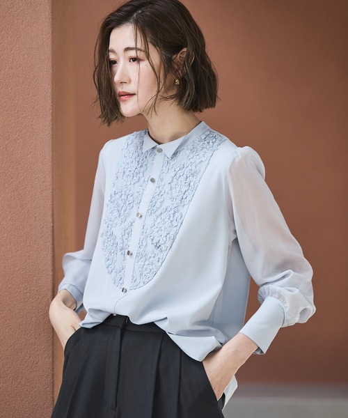RUIRUE BOUTIQUE(ルイルエブティック)の「洗える | レース 切り替え ウイングカラー ブラウス | 長袖 シアー トップス シャツ ブラウス(シャツ/ブラウス・レディース・オフホワイト/ブラック/ブルーグレー・S/M/L/LL)」の3枚目の写真