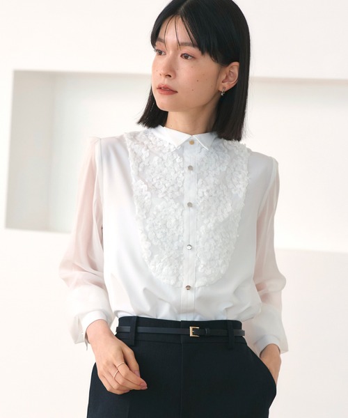 RUIRUE BOUTIQUE(ルイルエブティック)の「洗える | レース 切り替え ウイングカラー ブラウス | 長袖 シアー トップス シャツ ブラウス(シャツ/ブラウス・レディース・オフホワイト/ブラック/ブルーグレー・S/M/L/LL)」の15枚目の写真