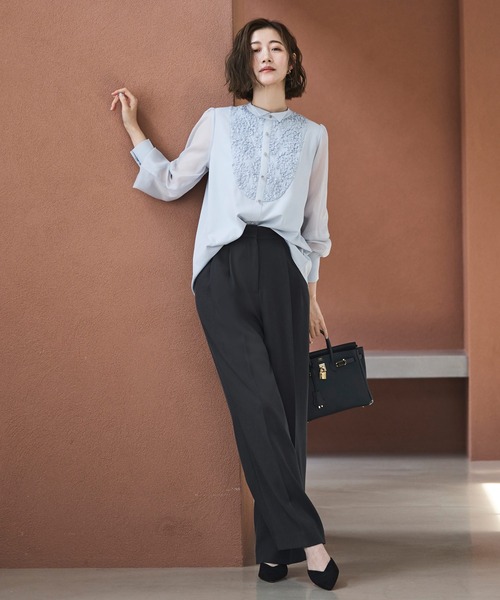 RUIRUE BOUTIQUE(ルイルエブティック)の「洗える | レース 切り替え ウイングカラー ブラウス | 長袖 シアー トップス シャツ ブラウス(シャツ/ブラウス・レディース・オフホワイト/ブラック/ブルーグレー・S/M/L/LL)」の22枚目の写真