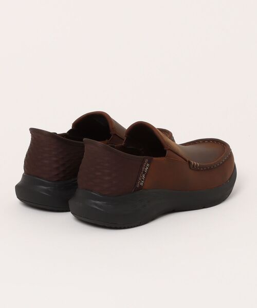 SKECHERS(スケッチャーズ)の「《SKECHERS》53 PARSON-OSWIN(スリッポン・メンズ・ブラック×ブラック/ブラウン・28.0cm/27.5cm/27.0cm/26.5cm/26.0cm/25.5cm/25.0cm)」の3枚目の写真