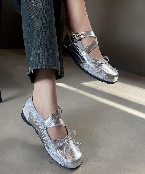 mebole(メボレ)の「メリージェーンフラットシューズ(その他シューズ・レディース・シルバー・SMALL/MEDIUM/LARGE)」の3枚目の写真