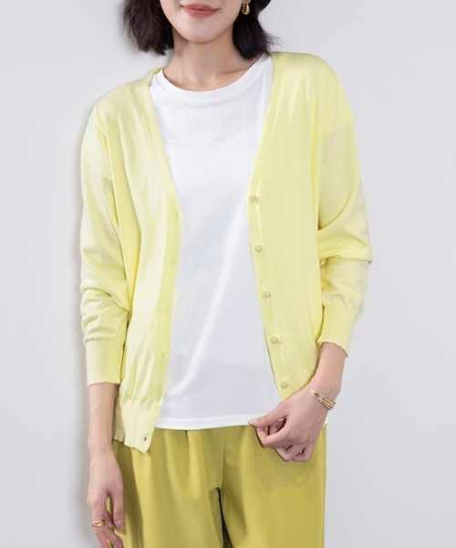 ONEP STAR（ワンピスター）の「選べる2タイプ！Vネック&ラウンドネックベーシックニットカーディガン（カーディガン/ボレロ・レディース・ベージュ/ネイビー/モカ/ブルー系その他/インディゴブルー/イエロー/ダークベージュ/ピンク/ブルー/ブラック系その他/ネイビー系/ワイン系/ダークグリーン/グレー/ブルーグリーン/ワイン/イエロー系その他/ピンク系その他/グレー系その他/ブラック/ライトブルー・FREE）」の17枚目の写真