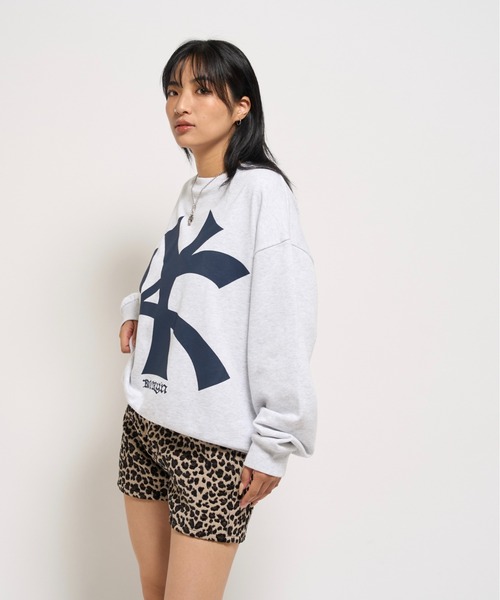 WHO'S WHO gallery（フーズフーギャラリー）の「KOOKYN KYビックプリントクルー（スウェット・レディース・アッシュグレー/ブラック/ネイビー/ホワイト系その他/ブルー系その他・SMALL/MEDIUM/LARGE）」の22枚目の写真