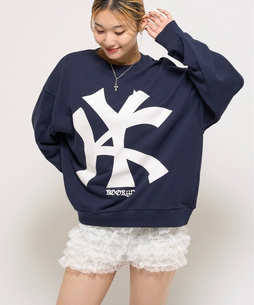 WHO'S WHO gallery（フーズフーギャラリー）の「KOOKYN KYビックプリントクルー（スウェット・レディース・アッシュグレー/ブラック/ネイビー/ホワイト系その他/ブルー系その他・SMALL/MEDIUM/LARGE）」の8枚目の写真