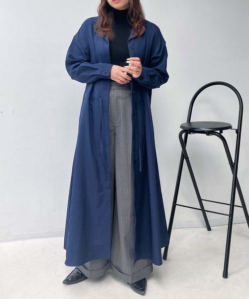 AS KNOW AS plus(アズノゥアズプラス)の「♪ウエストリボン結び 開襟長袖ワンピ―ス(ワンピース・レディース・ネイビー/ブルー/ブラック・FREE)」の2枚目の写真