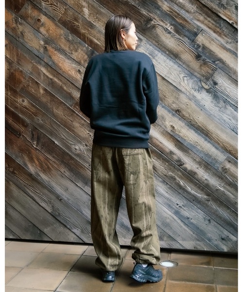 THRASHER（スラッシャー）の「FIRE LOGO CREW SWEAT/THRASHER スラッシャー・クルーネック スウェット トレーナー ストリート スケート（スウェット・メンズ・グレー×サックスブルー/ブラック×ブルー・MEDIUM/LARGE/X-LARGE）」の15枚目の写真