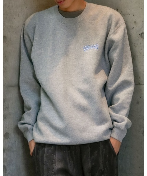 THRASHER（スラッシャー）の「FIRE LOGO CREW SWEAT/THRASHER スラッシャー・クルーネック スウェット トレーナー ストリート スケート（スウェット・メンズ・グレー×サックスブルー/ブラック×ブルー・MEDIUM/LARGE/X-LARGE）」の4枚目の写真