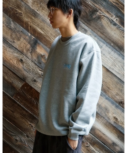 THRASHER（スラッシャー）の「FIRE LOGO CREW SWEAT/THRASHER スラッシャー・クルーネック スウェット トレーナー ストリート スケート（スウェット・メンズ・グレー×サックスブルー/ブラック×ブルー・MEDIUM/LARGE/X-LARGE）」の5枚目の写真