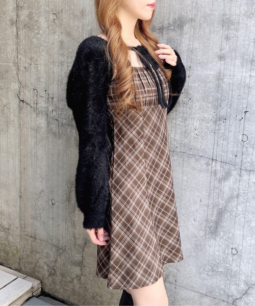 INGNI(イング)の「【WEB限定】フェザーボレロニット+チェック柄ミニキャミワンピースセット(ワンピース・レディース・ブラック系その他4/ブラック系9・M)」の16枚目の写真