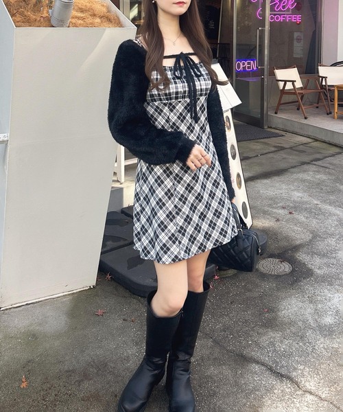 INGNI(イング)の「【WEB限定】フェザーボレロニット+チェック柄ミニキャミワンピースセット(ワンピース・レディース・ブラック系その他4/ブラック系9・M)」の12枚目の写真