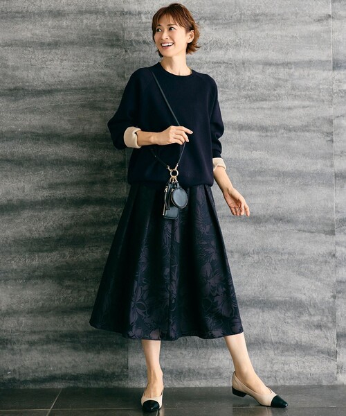 自由区(ジユウク)の「フラワーオパールプリント スカート(スカート・レディース・ベージュ系/ネイビー系・44)」の5枚目の写真