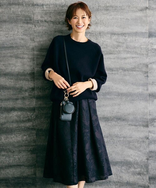 自由区(ジユウク)の「フラワーオパールプリント スカート(スカート・レディース・ベージュ系/ネイビー系・44)」の6枚目の写真