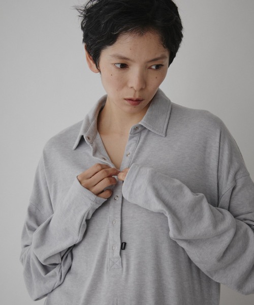 VION（ヴィオン）の「Polo Loose Long Sleeve TEE / ポロルーズロングスリーブティー（ポロシャツ・レディース・ブルー/ダークグレー/ライトグレー/ブラック・FREE）」の20枚目の写真