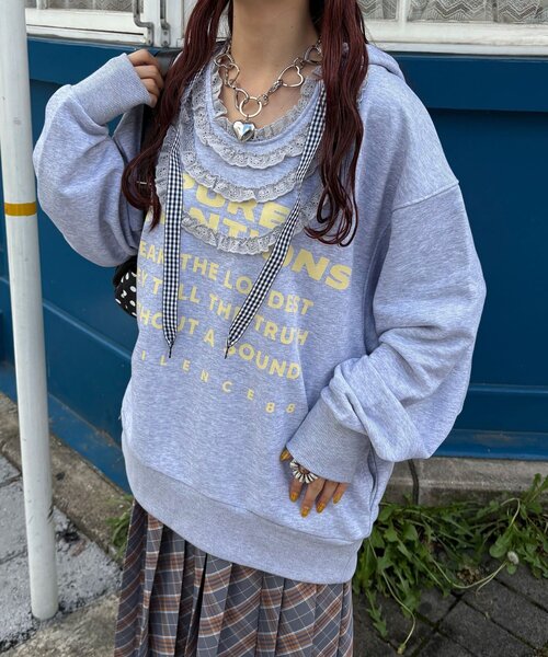 CIAOPANIC（チャオパニック）の「【まるお(@_maruoo0___)企画】レースドッキングプリントフーディ（パーカー・レディース・グレー・FREE）」の6枚目の写真