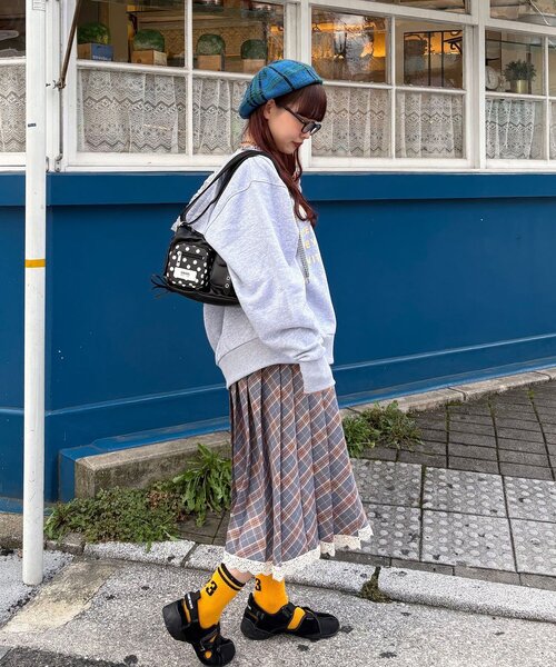 CIAOPANIC（チャオパニック）の「【まるお(@_maruoo0___)企画】レースドッキングプリントフーディ（パーカー・レディース・グレー・FREE）」の10枚目の写真