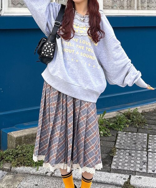 CIAOPANIC（チャオパニック）の「【まるお(@_maruoo0___)企画】レースドッキングプリントフーディ（パーカー・レディース・グレー・FREE）」の12枚目の写真