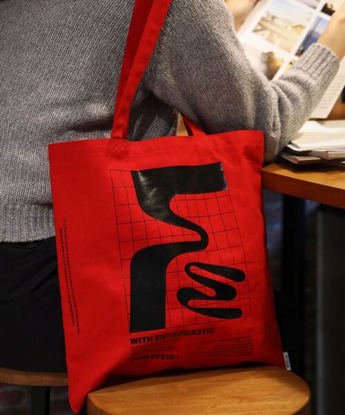 FFEIN（フェイン）の「【FFEIN（フェイン）】グラフィックプリントトートバッグ / 11.5オンス コットンキャンバス  トート（トートバッグ・レディース・イエロー/ネイビー/レッド/ブラウン/ブラック/ホワイト・FREE）」の14枚目の写真