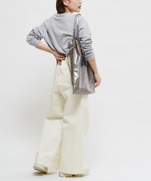 CONVERSE TOKYO（コンバーストウキョウ）の「METALLIC GATHERED TOTE BAG（トートバッグ・レディース・ホワイト×シルバー/ブラック×シルバー/ブロンズ・FREE）」の7枚目の写真