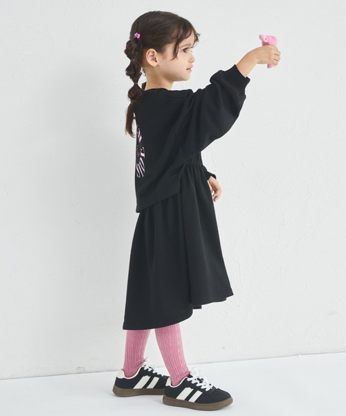 pairmanon（ペアマノン）の「【まいにちスウェット】セットアップ風 カラフルロゴ 裏毛 ワンピース（セットアップ・キッズ・オートミール/オレンジ系その他/ブラック・100/110/120/130/140/150/90）」の22枚目の写真