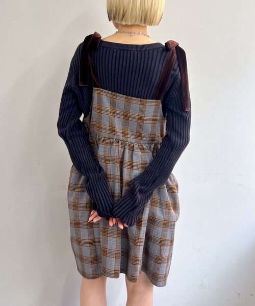w closet（ダブルクローゼット）の「【長さ調節可能！】肩リボンチェックキャミワンピース（チュニック・レディース・ネイビー/レッド/カーキ/オレンジ・FREE）」の18枚目の写真