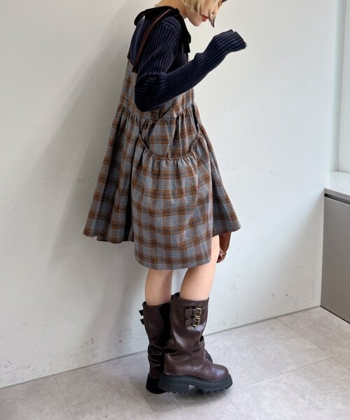 w closet（ダブルクローゼット）の「【長さ調節可能！】肩リボンチェックキャミワンピース（チュニック・レディース・ネイビー/レッド/カーキ/オレンジ・FREE）」の10枚目の写真