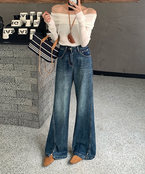 aimoha(アイモハ)の「斜め切替スリット ワイドデニムパンツ(デニムパンツ・レディース・インディゴブルー・MEDIUM/LARGE/SMALL)」の5枚目の写真