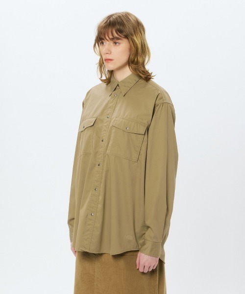 THE NORTH FACE（ザノースフェイス）の「THE NORTH FACE L/S ROCK STEADY CHINO SHIRT（ザ・ノース・フェイス ロングスリーブロックステディチノシャツ）（シャツ/ブラウス・メンズ・グレー系/ブラック/オリーブ系/ベージュ系・MEDIUM/LARGE/X-LARGE）」の19枚目の写真