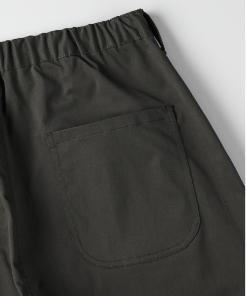 Right-on(ライトオン)の「【Refurbish】ワークルーズ イージーパンツ (セットアップ対応/ワイドシルエット/ウエストゴム/ドローストリング/カルゼ/イージーケア/ビジネスカジュアル)(その他パンツ・メンズ・ブラック/ブラウン/カーキブラウン・M/XL/L)」の6枚目の写真