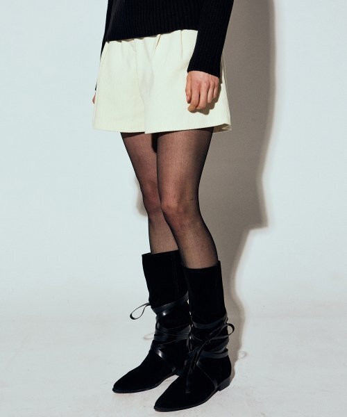 NICK&NICOLE(ニックアンドニコール)の「BERMUDA CORDUROY SHORT PANTS_CREAM BEIGE(その他パンツ・レディース・その他・LARGE/MEDIUM/SMALL)」の4枚目の写真