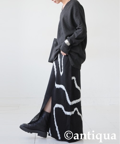 antiqua(アンティカ)の「ライン柄 ジャガード ニットスカート(スカート・レディース・アイボリー/ブラック・ONESIZE)」の15枚目の写真