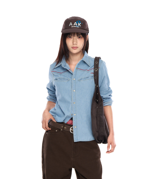 AAKAM(アーカム)の「Stitched Western Denim Shirts (Washed Blue)(シャツ/ブラウス・レディース・その他・2/1)」の2枚目の写真