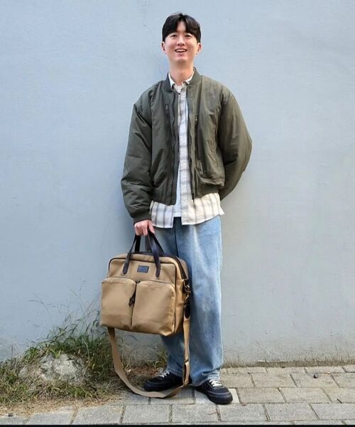 OUTSTANDING(アウトスタンディング)の「BASIC CREW NECK LONG SLEEVE TEE_OFF WHITE(Tシャツ/カットソー・メンズ・その他・MEDIUM/LARGE/SMALL)」の7枚目の写真