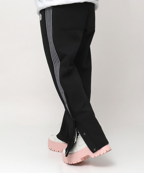 EXAMPLE（エグザンプル）の「EXAMPLE TRACK JERSEY SIDE BUTTONS PANTS（その他パンツ・メンズ・ブラック/ブルー・XL/L/M）」の15枚目の写真