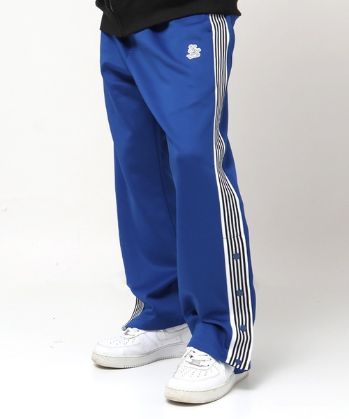 EXAMPLE（エグザンプル）の「EXAMPLE TRACK JERSEY SIDE BUTTONS PANTS（その他パンツ・メンズ・ブラック/ブルー・XL/L/M）」の3枚目の写真