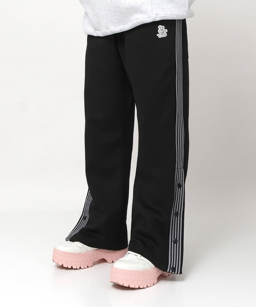 EXAMPLE（エグザンプル）の「EXAMPLE TRACK JERSEY SIDE BUTTONS PANTS（その他パンツ・メンズ・ブラック/ブルー・XL/L/M）」の5枚目の写真