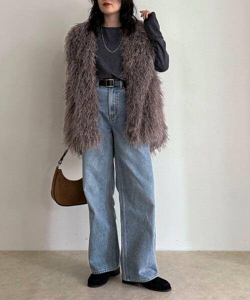 fredy emue（フレディエミュ）の「【LANCER CLOTHING CORPORATION】LONG FUR VEST（ベスト・レディース・ライトグレー/ベージュ・38）」の11枚目の写真