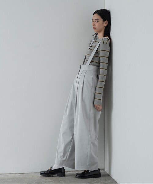 GALLEST（ギャレスト）の「シャインテーパードサロペット（サロペット/オーバーオール・レディース・ライトグレー/ブラック・34/38）」の4枚目の写真