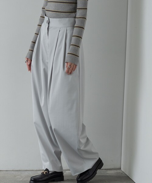 GALLEST（ギャレスト）の「シャインテーパードサロペット（サロペット/オーバーオール・レディース・ライトグレー/ブラック・34/38）」の8枚目の写真