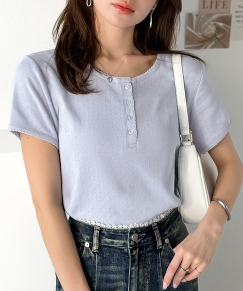 mily bilet（ミウィビレット）の「【mily bilet】飾らないのに、なんだか可愛い。パターンメッシュ素材配色スカラップヘンリーネックTシャツ（半袖）（Tシャツ/カットソー・レディース・ブラック/アイボリー/ブルー・LARGE/MEDIUM/SMALL/X-LARGE）」の14枚目の写真