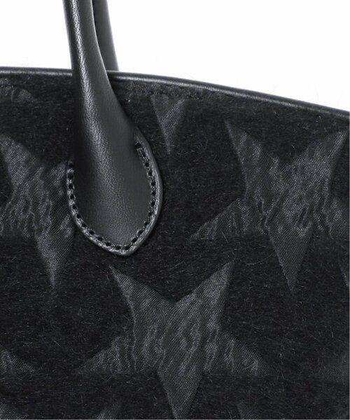 VERMEIL par iena（ヴェルメイユパーイエナ）の「SHIME シィメ 別注STARジャガード MINI トートバッグ（トートバッグ・レディース・ブラック・FREE）」の12枚目の写真