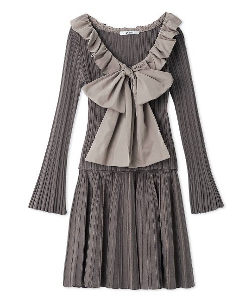 SNIDEL（スナイデル）の「フリルボウタイセットアップ（ワンピース・レディース・ネイビー/アイボリー/グレイッシュベージュ・F）」の9枚目の写真