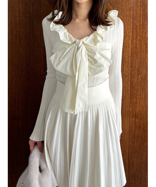 SNIDEL（スナイデル）の「フリルボウタイセットアップ（ワンピース・レディース・ネイビー/アイボリー/グレイッシュベージュ・F）」の18枚目の写真