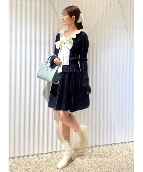 SNIDEL（スナイデル）の「フリルボウタイセットアップ（ワンピース・レディース・ネイビー/アイボリー/グレイッシュベージュ・F）」の22枚目の写真