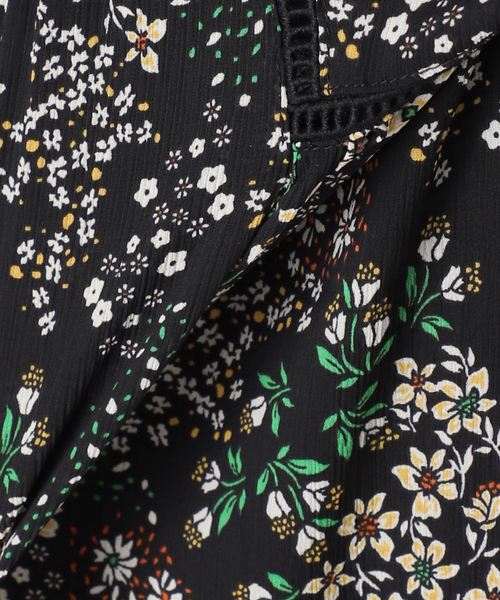 SLOBE IENA（スローブイエナ）の「《WEB限定/追加5》FLOWER PRINT ワンピース（ワンピース・レディース・ブラック・36/38）」の4枚目の写真