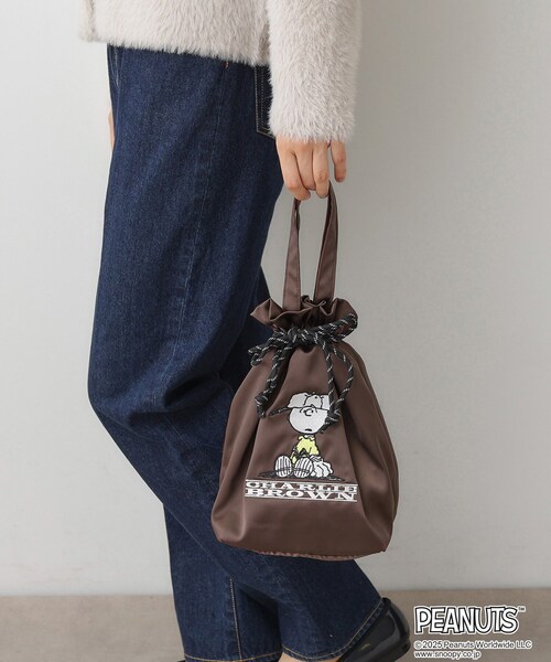 Dessin(デッサン)の「PEANUTSサテン巾着トートBAG(トートバッグ・レディース・ダークブラウン/ブラック・00)」の9枚目の写真