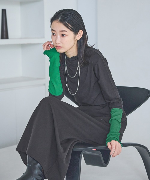 LAKOLE（ラコレ）の「メローエッジハイネック長袖 / 615914（Tシャツ/カットソー・レディース・ブラウン/ブラック/その他9/アイボリー/レッド・FREE）」の21枚目の写真