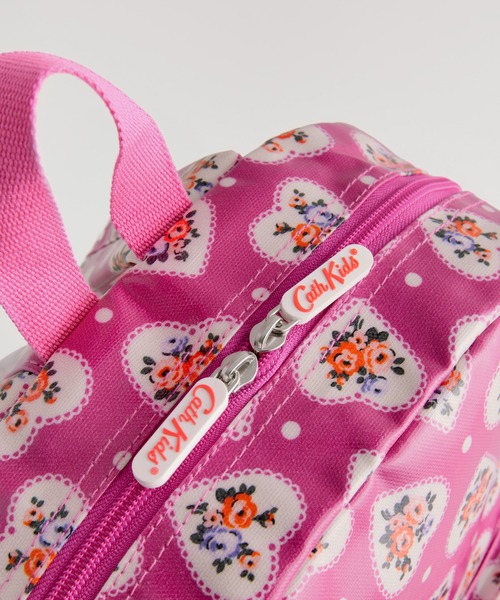 Cath Kidston（キャスキッドソン）の「キッズ クラシック バックパック Lace Hearts（バックパック/リュック・キッズ・その他・FREE）」の6枚目の写真