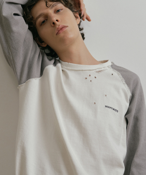 DUSTYWHITE（ダスティーホワイト）の「5s COTTON PIGMENT DESTROYED WHITE RAGLAN LONG T-SHIRT（Tシャツ/カットソー・メンズ・その他・MEDIUM/LARGE/X-LARGE）」の3枚目の写真