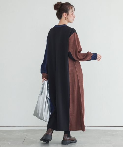 n'OrLABEL(ノアールレーベル)の「裏シャギー異素材ドッキングワンピース(ワンピース・レディース・チャコールグレー/ブラック・FREE)」の8枚目の写真