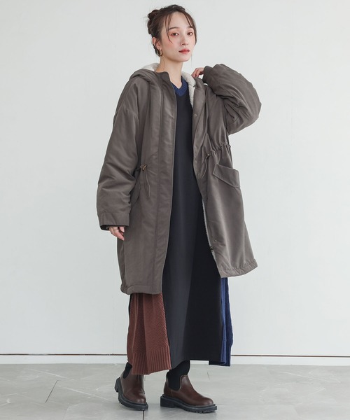n'OrLABEL(ノアールレーベル)の「裏シャギー異素材ドッキングワンピース(ワンピース・レディース・チャコールグレー/ブラック・FREE)」の9枚目の写真